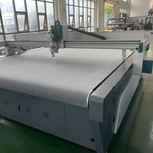 Digitala mattor CNC-skärmaskin