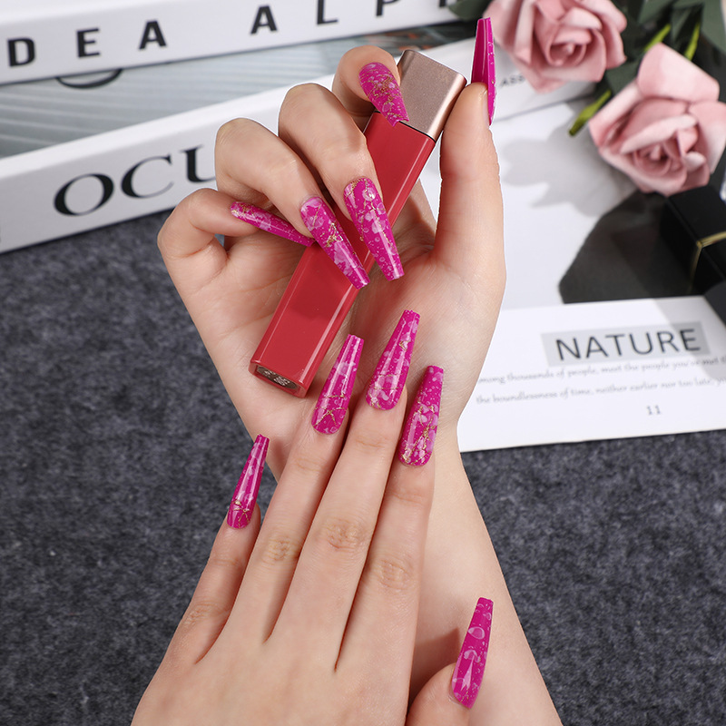 A Guide to Choosing False Nails for Special Occasions  Introduction: