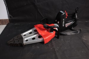 Hidraulički ručni alat za spašavanje u prometnim nesrećama na baterije