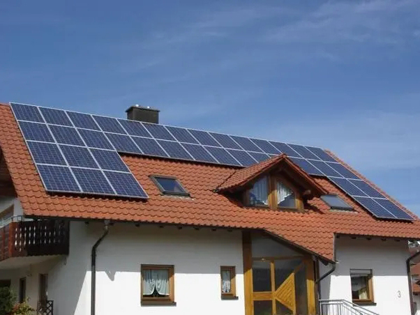 How to cope with the high cost of energy, how to save money on electricity bills, using solar panels
