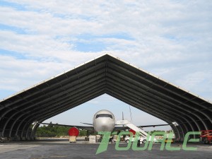 Projektuar për tendën e hangarit të avionëve me çatinë me hark të lartë