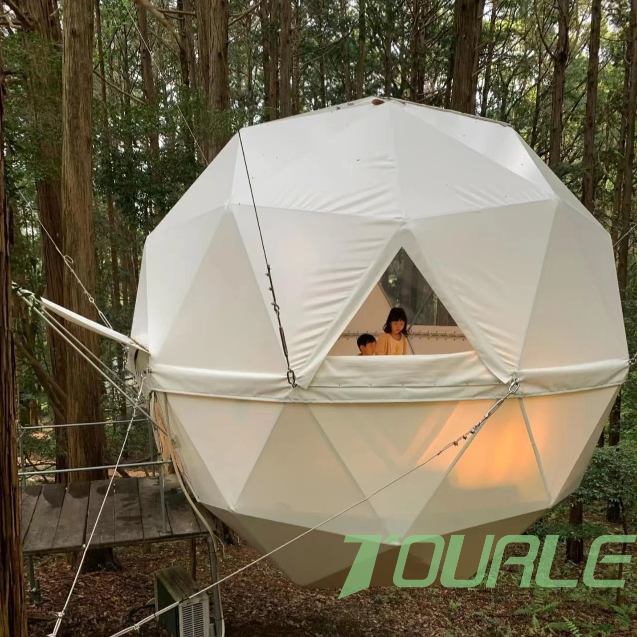 Tourle tree tent