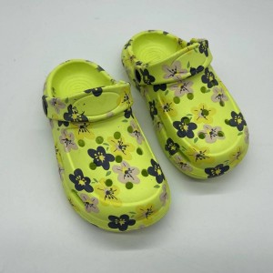 Wholesale unisex new cute clogs garden shoes Kids slipper