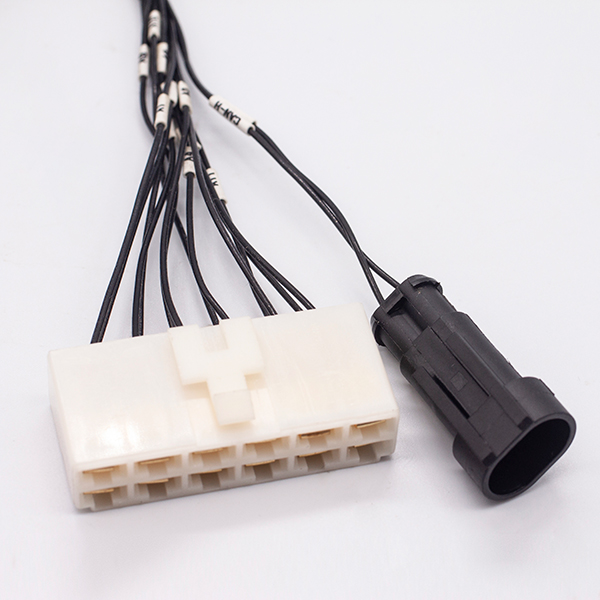 Top Quality Scsi 50 Cable - 1530402 Wire Harness & AMP Connector To Housing Wire Harness  – Tuokang