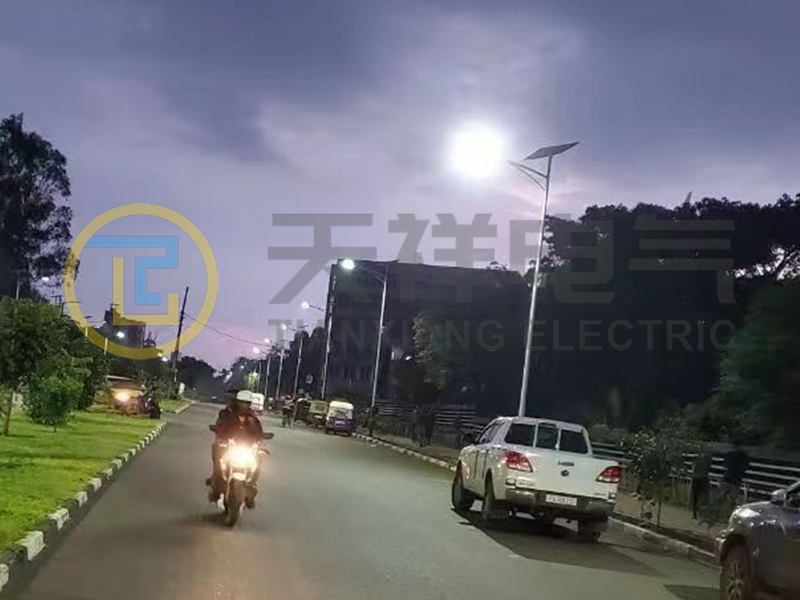 What are the development prospects of solar street lights?