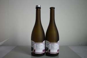 Desktop automatic round bottle labeling machine