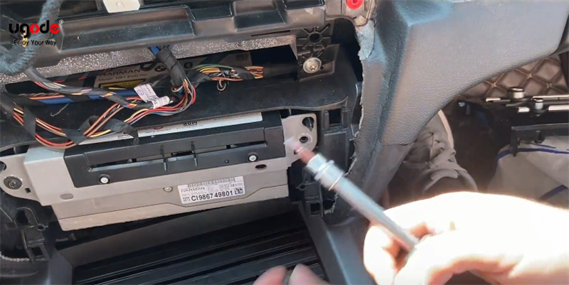 News - How to Install DIY BMW X5 X6 F15 F16 10.25 12.3 Android