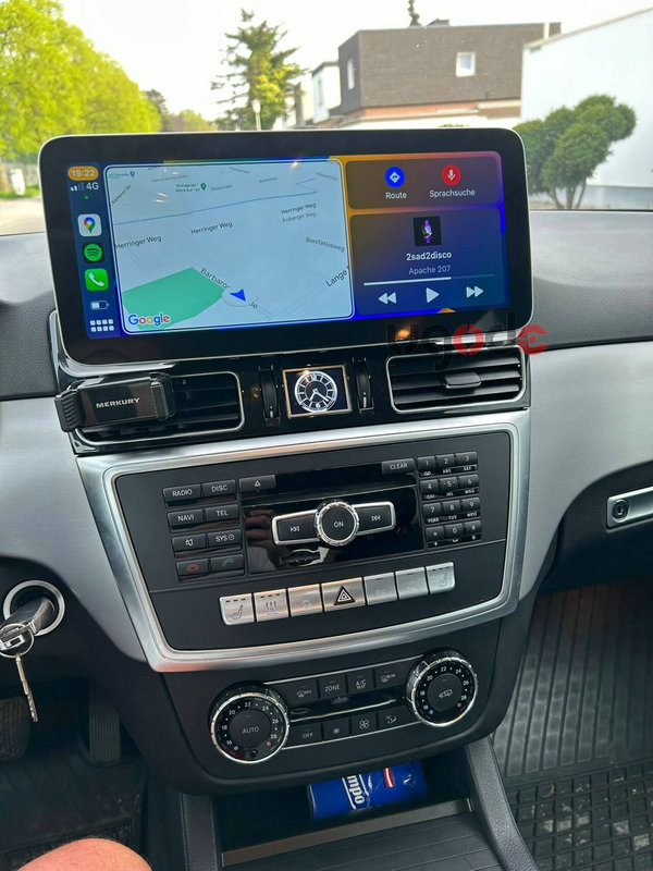 享受车内安装的 12.3 英寸 Android 梅赛德斯奔驰 ML GPS 屏幕