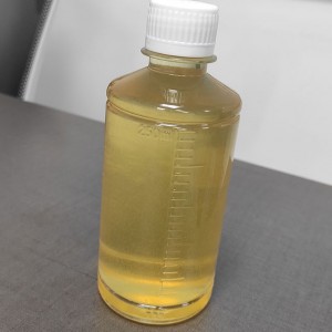 Keltainen nestemäinen öljyhappo 112-80-1