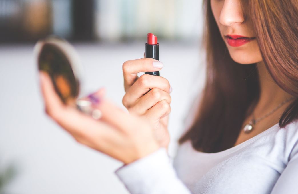 清洁美容运动在化妆品行业势头强劲