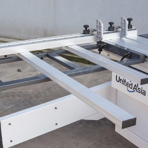 Sierra de mesa deslizante usada para procesamiento UA3000S para carpintero