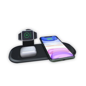 2021 hot 3 in 1 wireless charger mat Fast wireless charger for mobile phone
