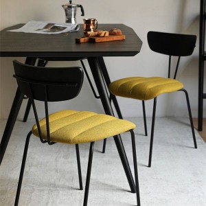 Дизайнерский стул для обеденного кабинета в ресторане отеля