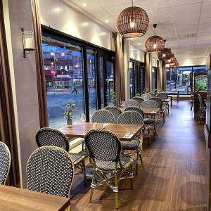 Súprava reštauračného nábytku bistro stoličky vo francúzskom štýle