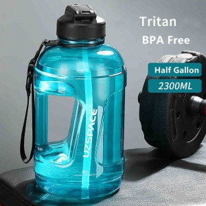 2.3L UZSPACE Tritan BPA സൗജന്യ വലിയ പ്രചോദനാത്മക ഹാഫ് ഗാലൺ വാട്ടർ ബോട്ടിൽ വൈക്കോൽ