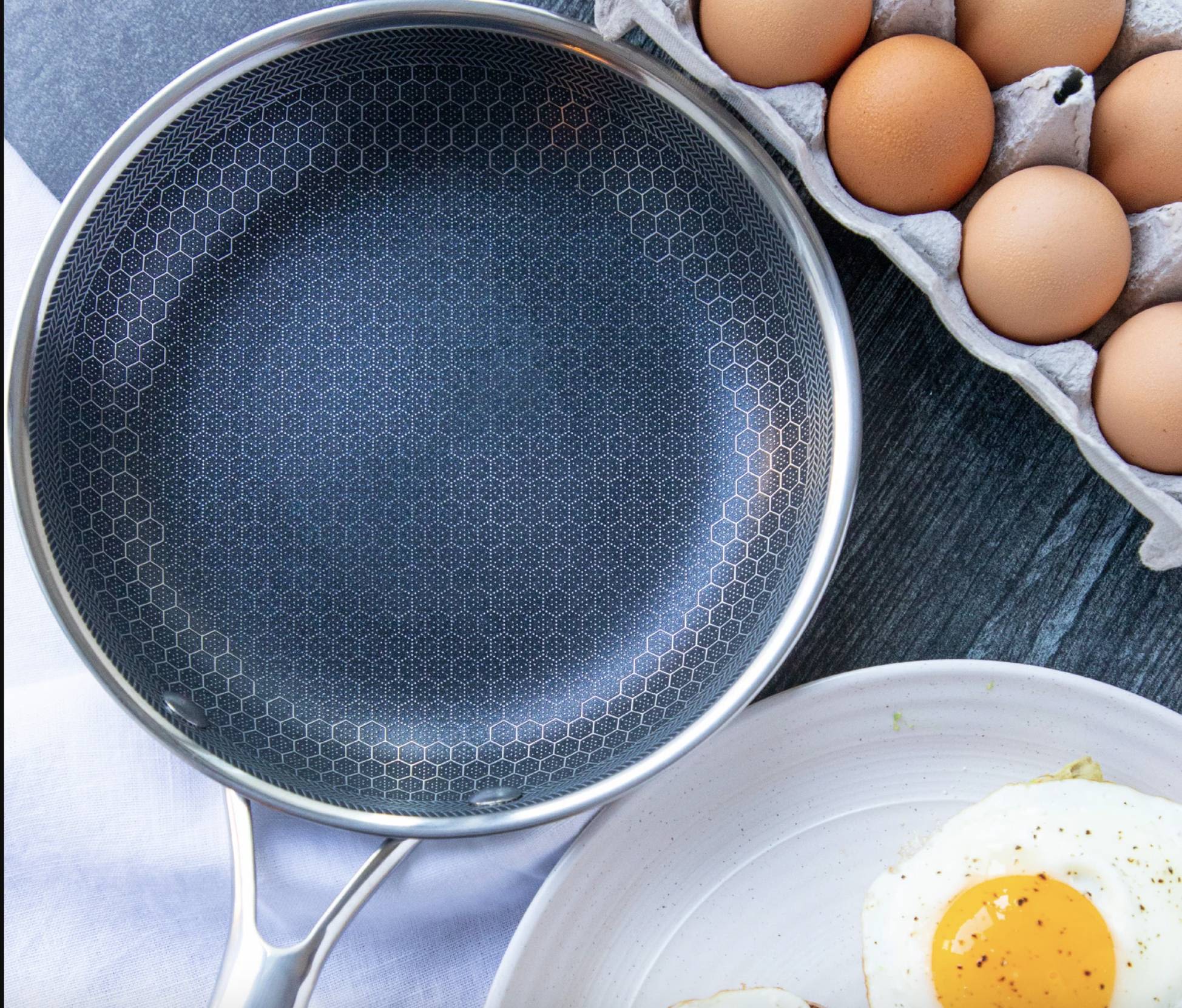 Can the non-stick pan coating come off ?