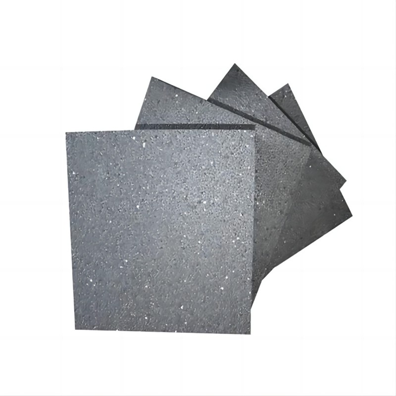 Characteristics and uses of graphite plates
