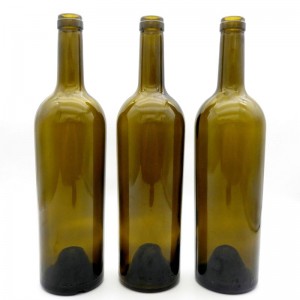 750ml Chilean wine bottle