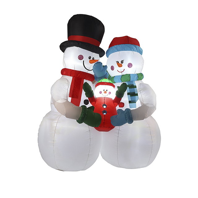 8FT Inflatable Snowman Family
