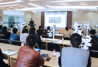 The first training course of micro-root canal therapy started smoothly