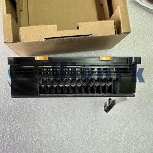 Omron CP1W-40EDT CONTROLLER EXPANSION I/O UNIT NPN 24 OUTPUTS