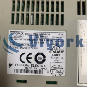 यास्कावा SGDM-04ADAY32 सर्वो एम्पलीफायर 1 चरण 200-230VAC 0.40 KW 50/60HZ नया