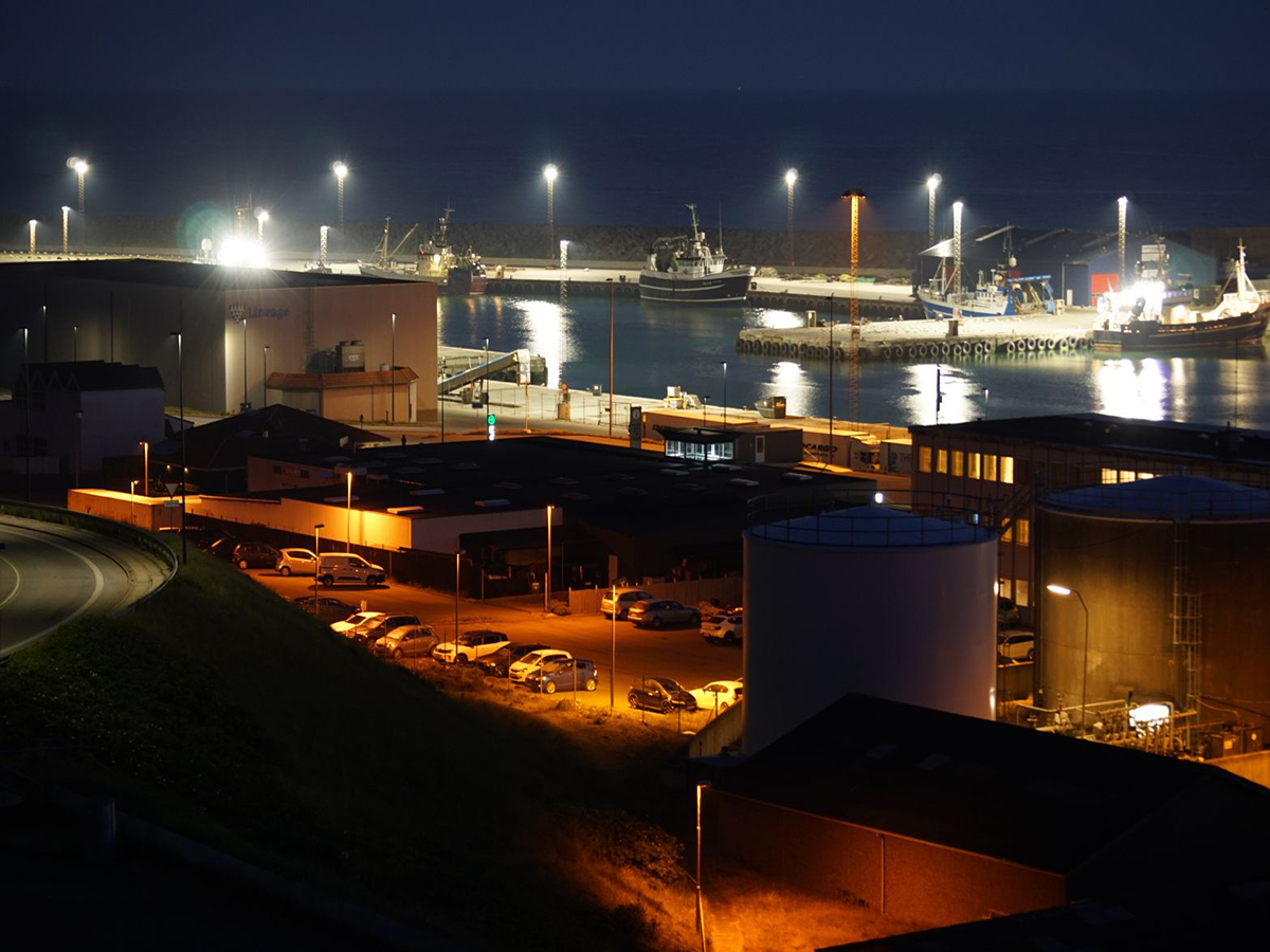 Unveiling the Astonishing Link Between LED Port Lights and Port Savings