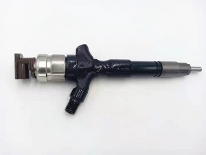 Injektor Bahan Bakar Injektor Diesel 23670-0L070 Injektor Denso untuk Toyota Hilux D4d