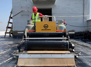 The Trial Run Activity of Intelligent Hot-Melt Waterproof Membrane Paver Conducted by Voyage Co., Ltd. and Northwest Branch Was Successfully Held