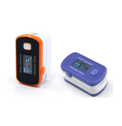 Who is the finger clip pulse oximeter suitable for?
