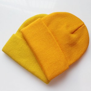 Unisex Designers Knitted Beanie Hats With Custom Embroidery Logo