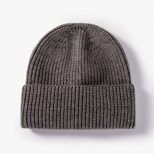2022 Cheap solid color winter wool hats for men and momen