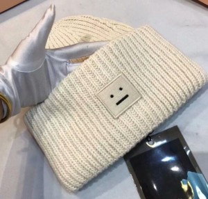 Wool knitted smiley face hat square label smiley face cold hat warm knitted Korean version couple parent-child woolen hat