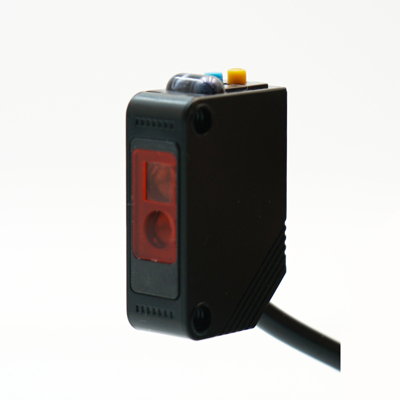 BC3-serien mikro-miniaturelaserafstandssensor 1m 40g PNP/NPN/TTL seriel udgang