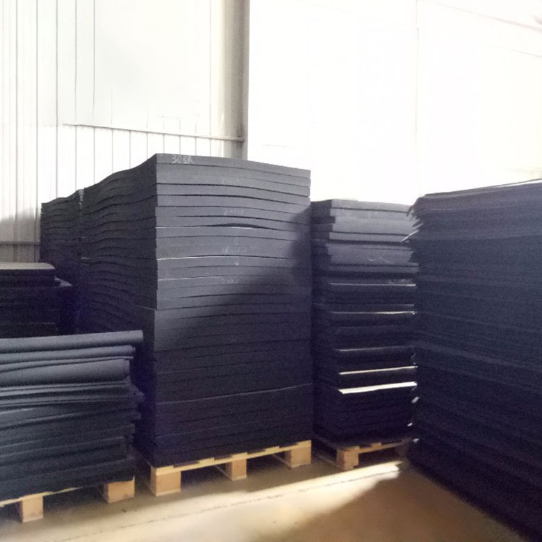 Cheap customized crazy selling foam 18mm thick sbr black rubber sheet