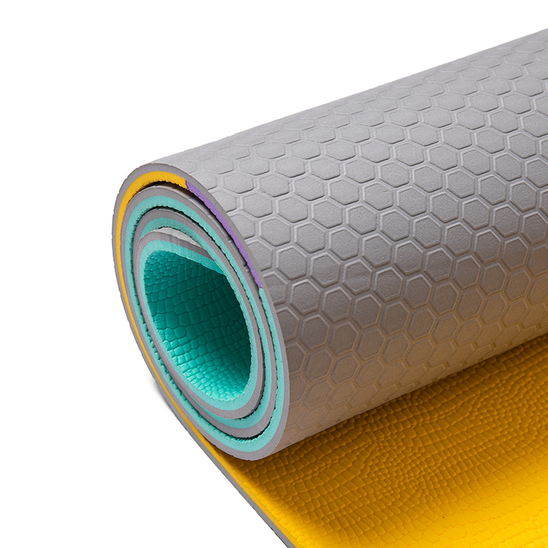 2020 eko-dostane temrîn fitness puzzle rainbow color workout TPE pro yoga mat ji bo pilates û temrînên erdê