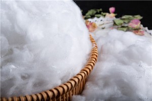 Fibre solide recyclée — fibre chimique de type laine