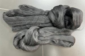 Discover the versatility and beauty of wool top roving