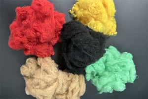 Moda rivitalizzante: il miracolo del poliestere tinto riciclato
