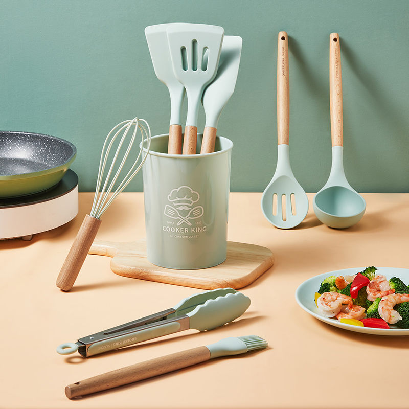 How to choose kitchen utensils, can silicone tableware work?