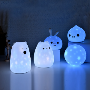 Portable Silicone Night Light Projector Starry Night Light for Kids