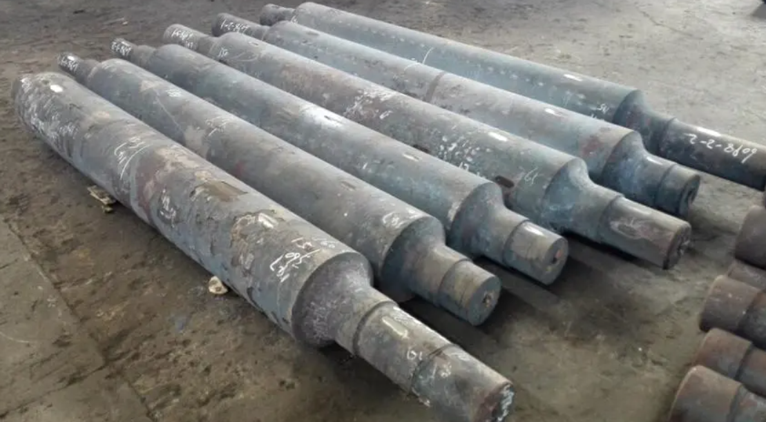 Factors determining the most suitable forging roller material
