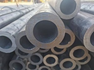Large diameter thick wall seamless steel pipe