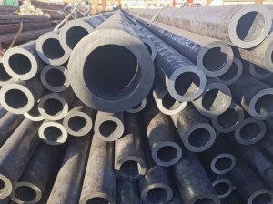 Q345B medium thick wall seamless steel pipe is customized and deep processed