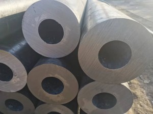 Q345B thick wall seamless steel pipe is customized and deep processed
