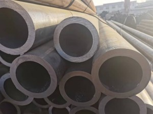 Thick wall seamless steel pipe cutting