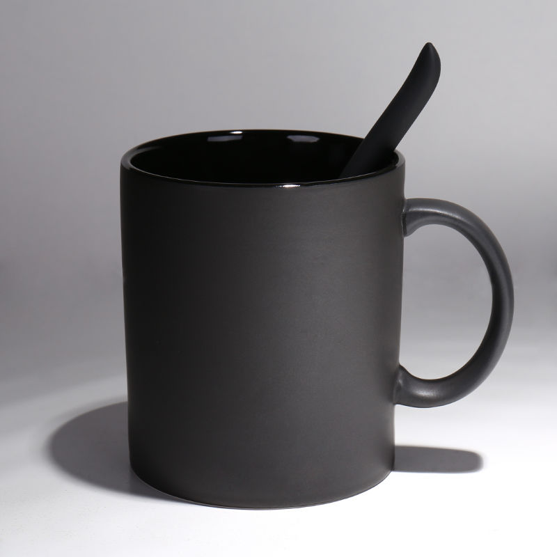 Super Lowest Price Ceramic Mug With Spoon - 420ml Ceramic Mugs Pure Color Classic Mugs with Spoon Lid Milk Coffee Mug Mark Drinkware Novelty Gifts – Win-win