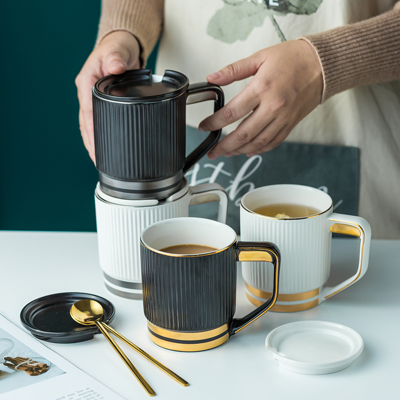 Ceramic mug Condensed Coffee porcelain tea Mugs and saucer sets cute tumbler latte bone china mugs with lids Spoon Christmas Mug Featured Image