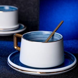 Luxury White Coffee Cup European Small Creative Ceramic Cup Small Exquisite Suit Home Living Room Ins Wind Cup and Saucer