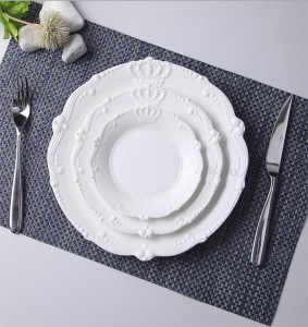 3pcs set 6+8+10inch white embossed porcelain christmas dish crown dinner plate